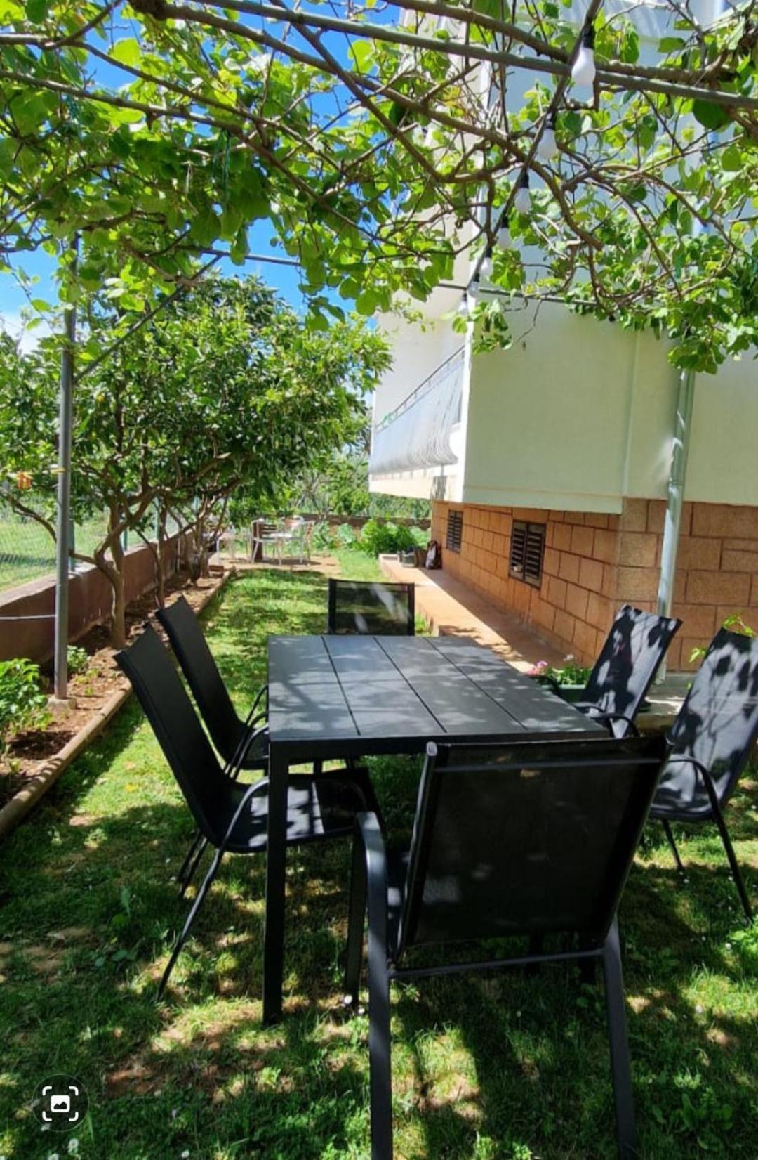 Apartmani Zinda Sukošan Exterior foto